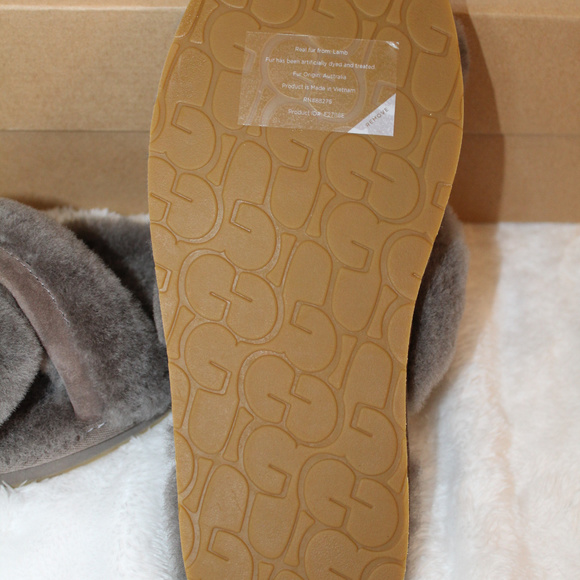 UGG Shoes Ugg Abela Shearling Fluff Slippers New Poshmark